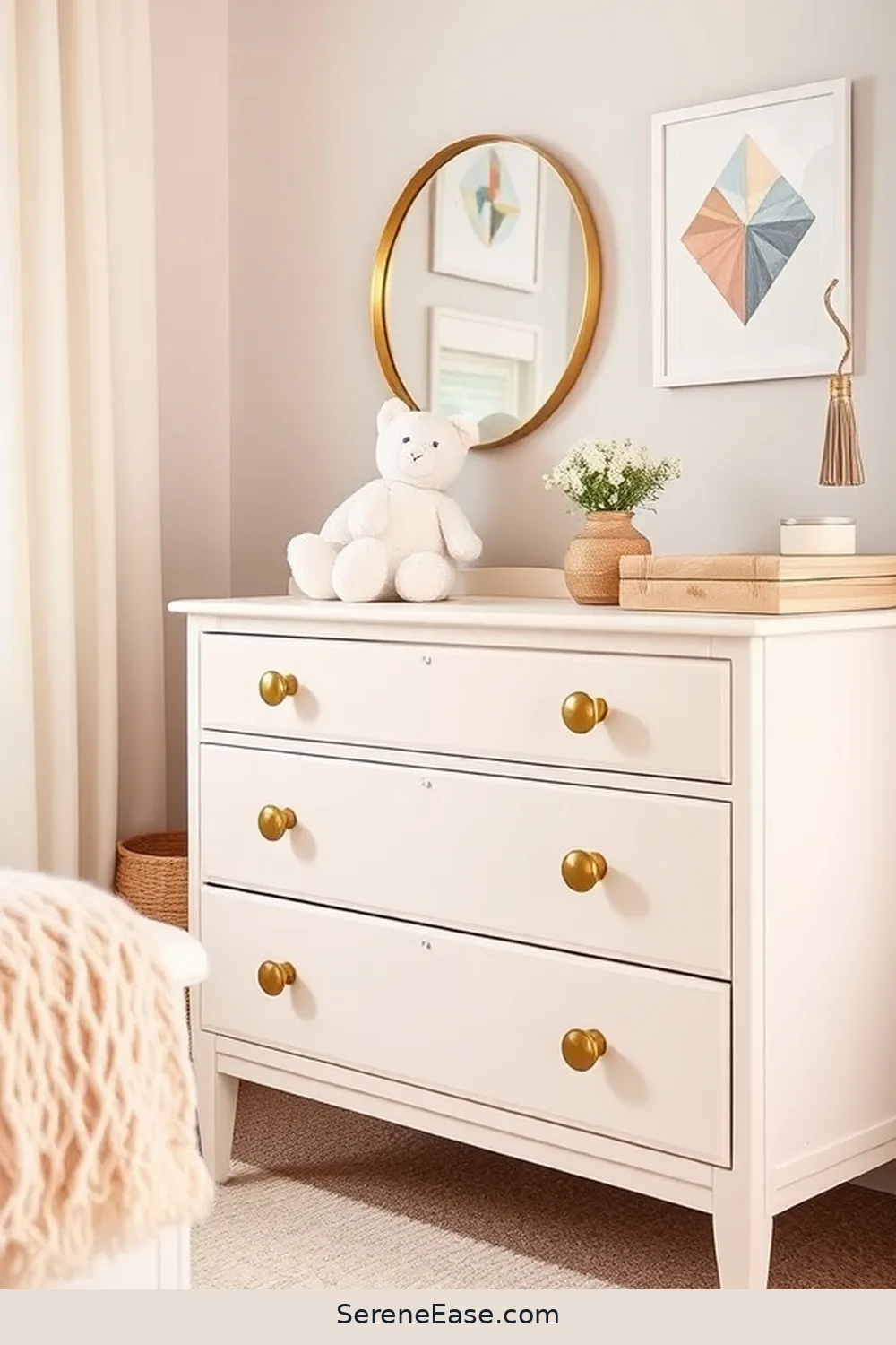 21 Stunning Metallic Accents for a Mid-Century Modern Nursery Style 14 Brass or Gold Knobs for Dressers for 21 Stunning Metallic Accents for a Mid-Century Modern Nursery Style