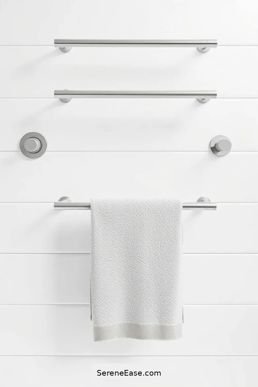 25 Stunning Metallic Accents for a Mid-Century Modern Bathroom 7 Silver Towel Bars for 25 Stunning Metallic Accents for a Mid-Century Modern Bathroom